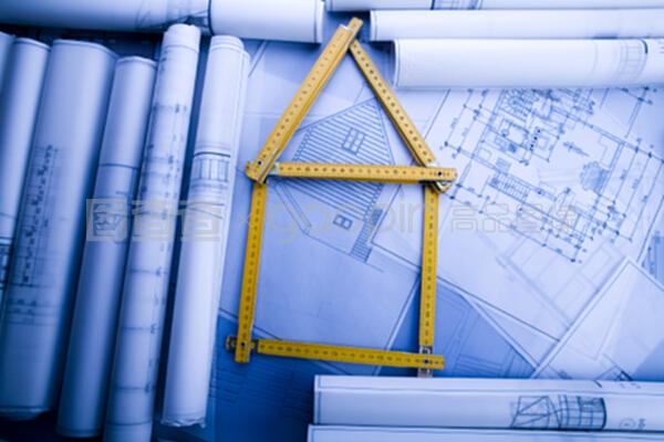 建筑工程建設,自然多彩色調